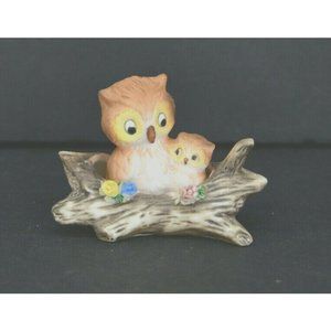 Vintage Porcelain Mom Owl And Owlet Snuggled Of Inside A Branch Figurine